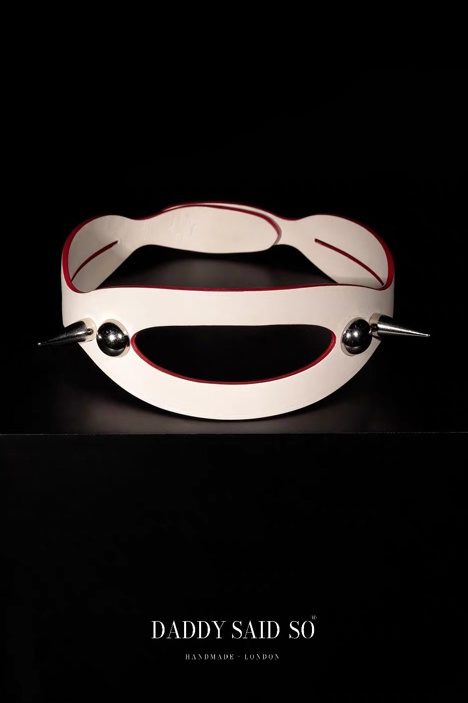 The Ivory Thorn Collar