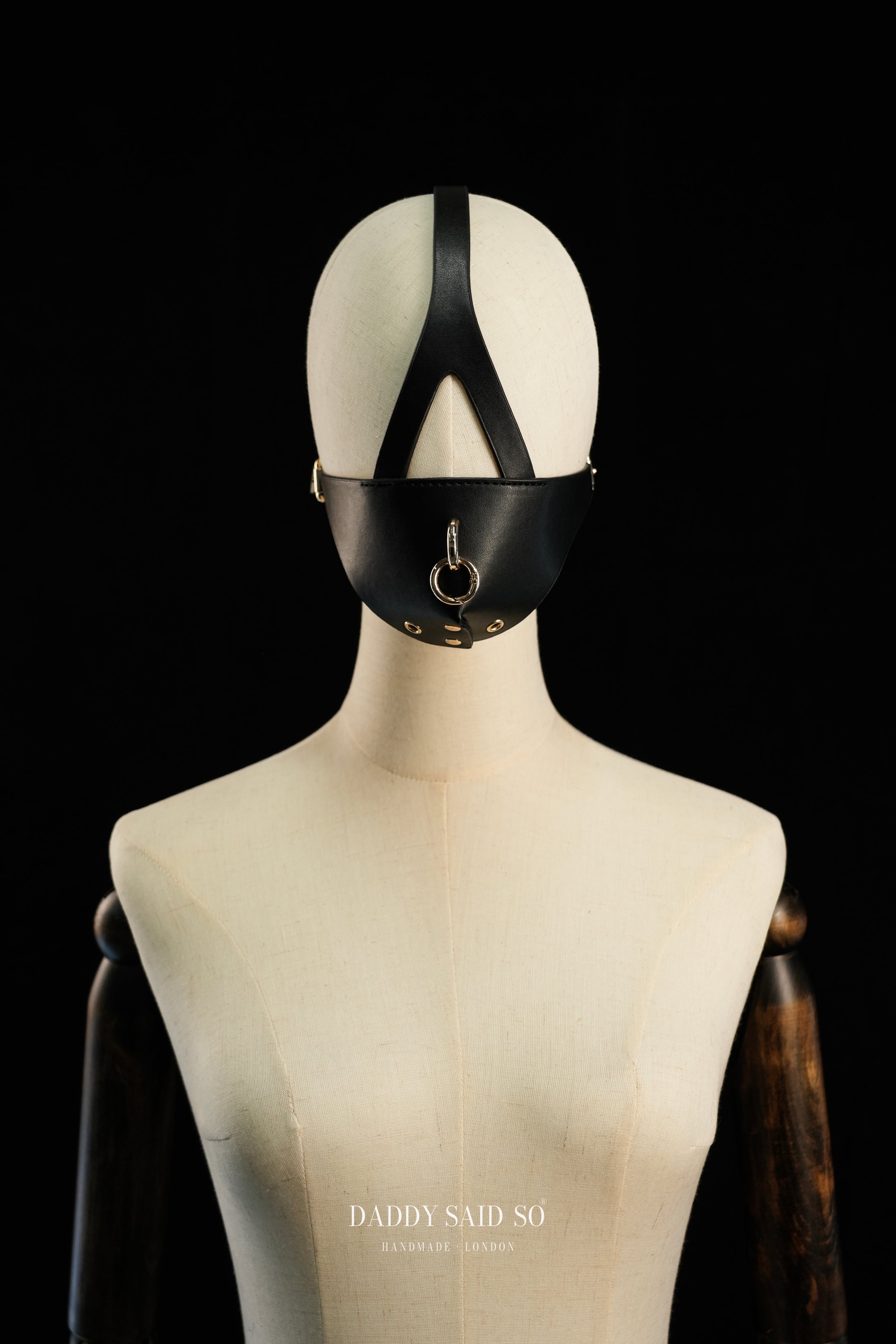 Black Leather Chain Muzzle