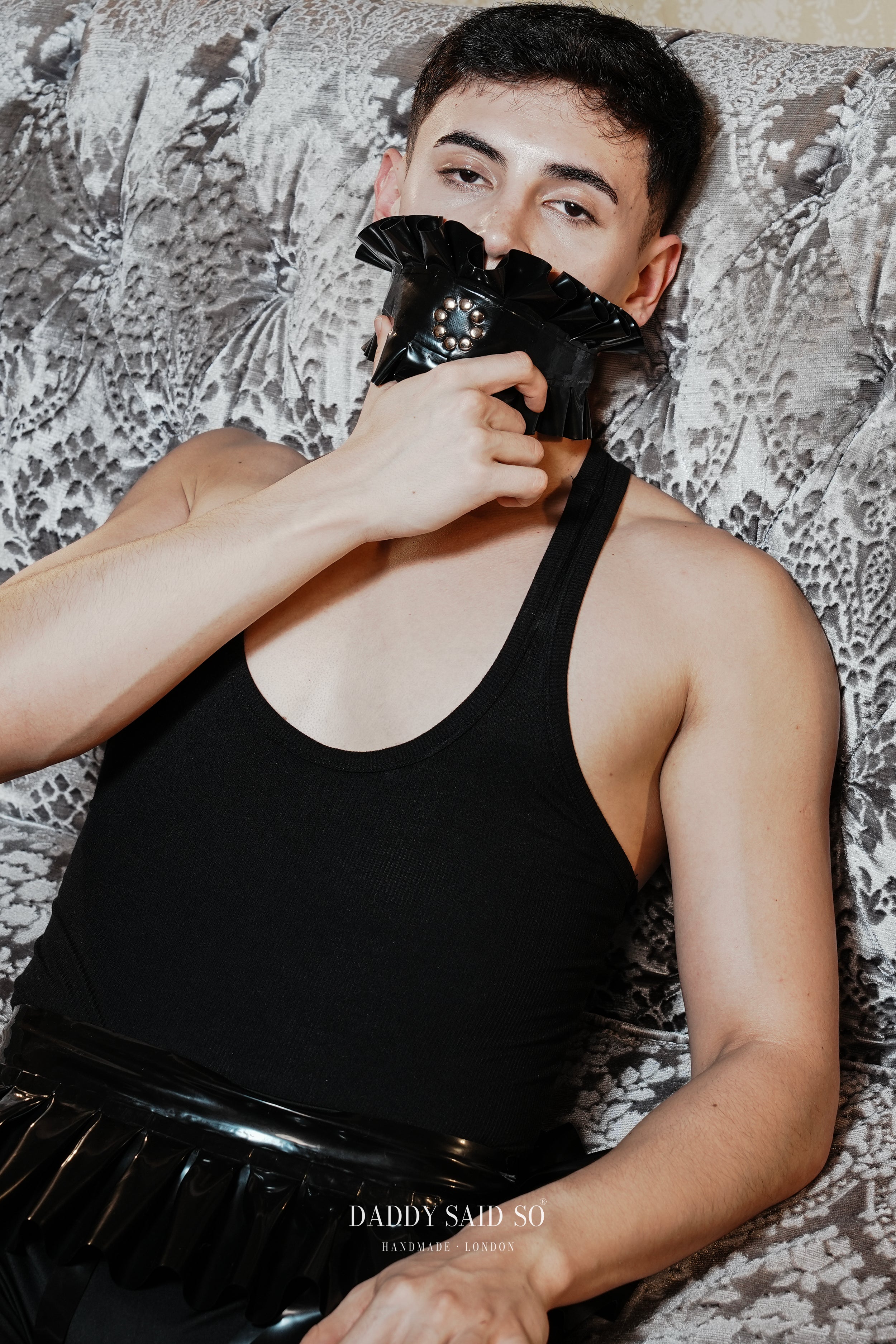 Rubber Ruffle Muzzle Mask