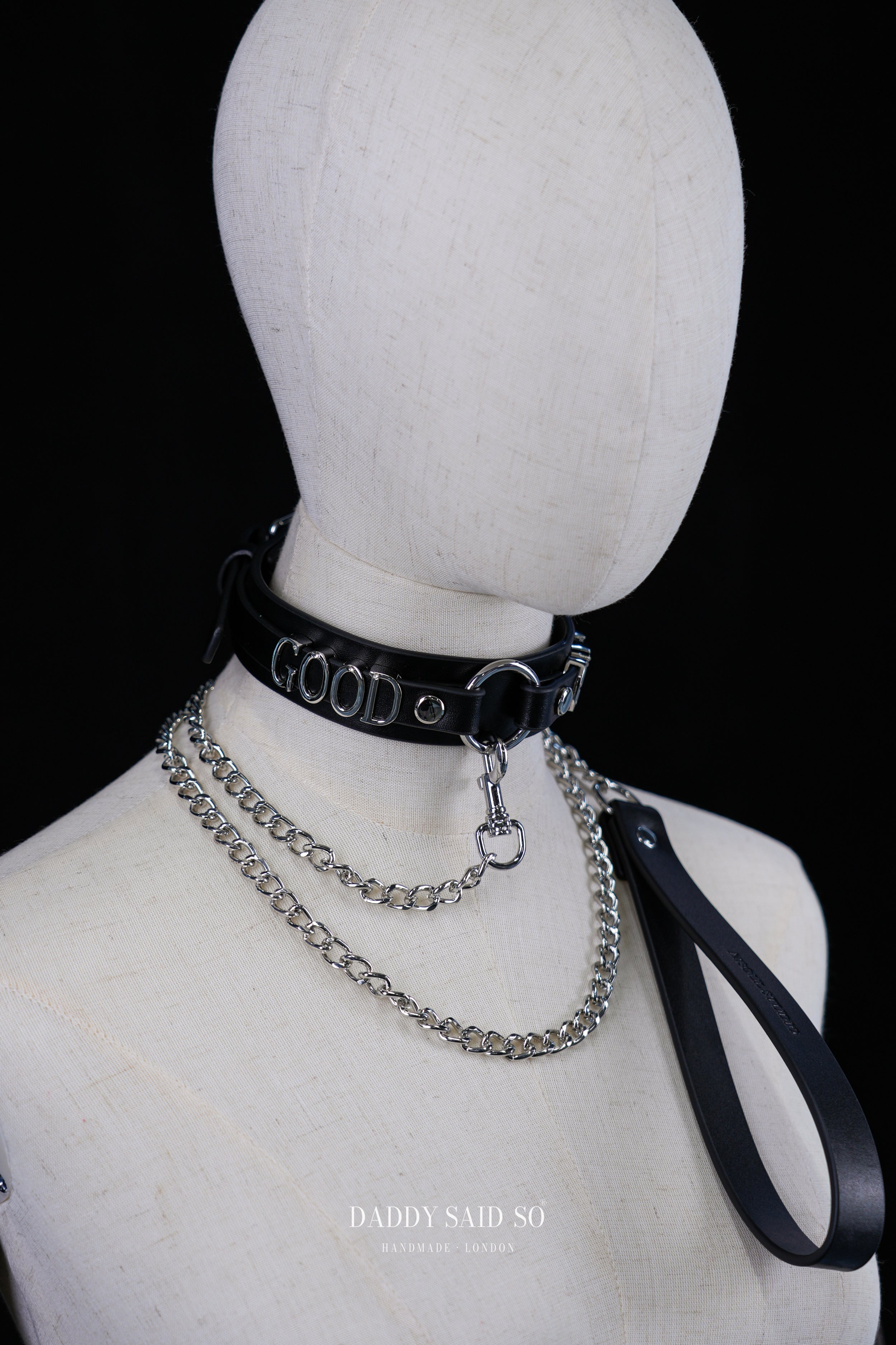 LETTERS CHOKER