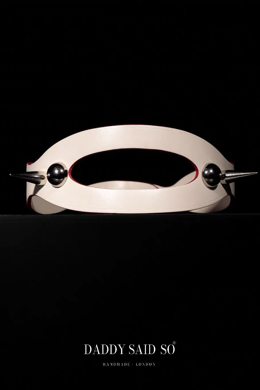 The Ivory Thorn Collar