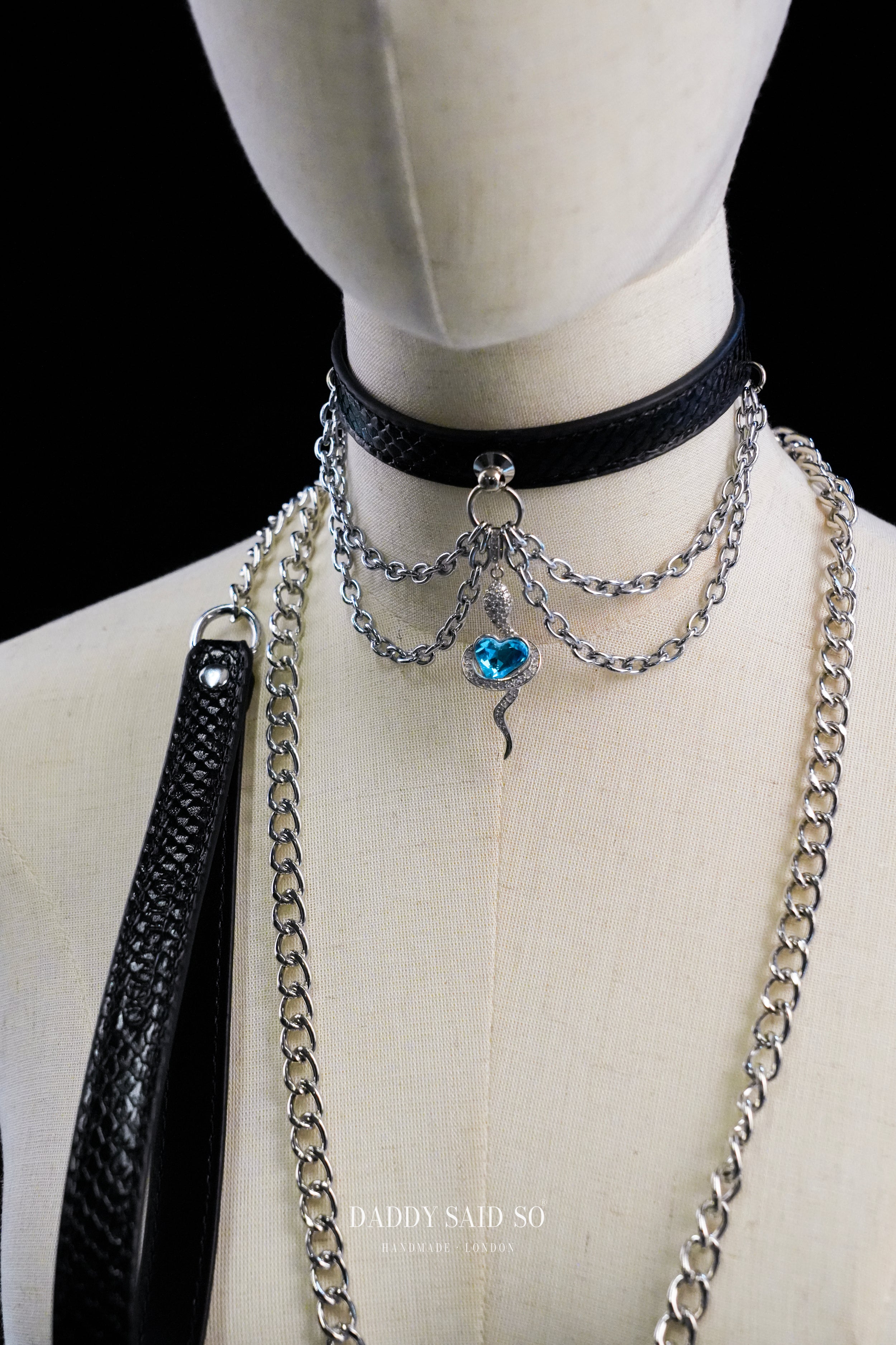 Snake skin Black Choker with Leash