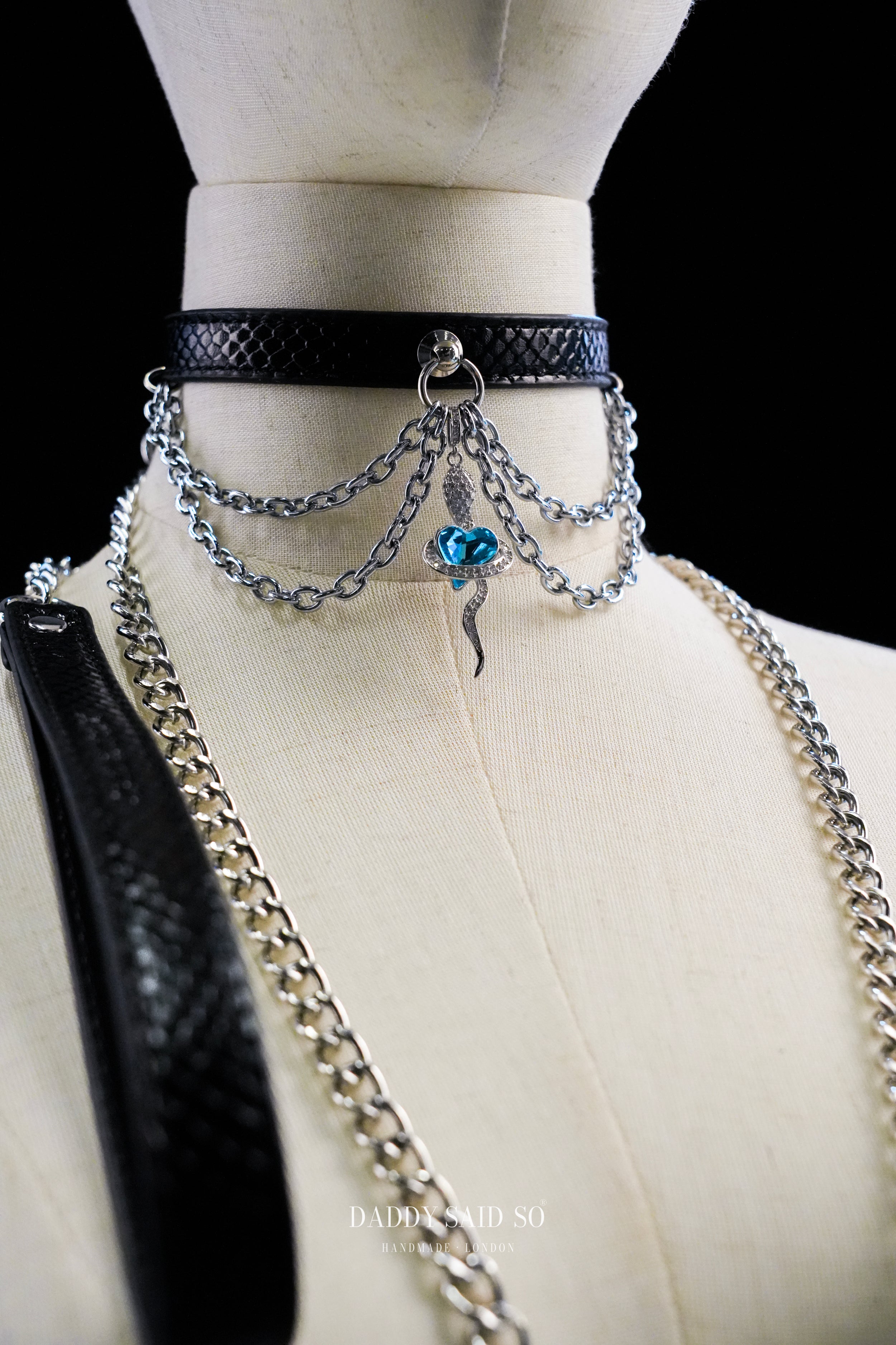 Snake skin Black Choker with Leash