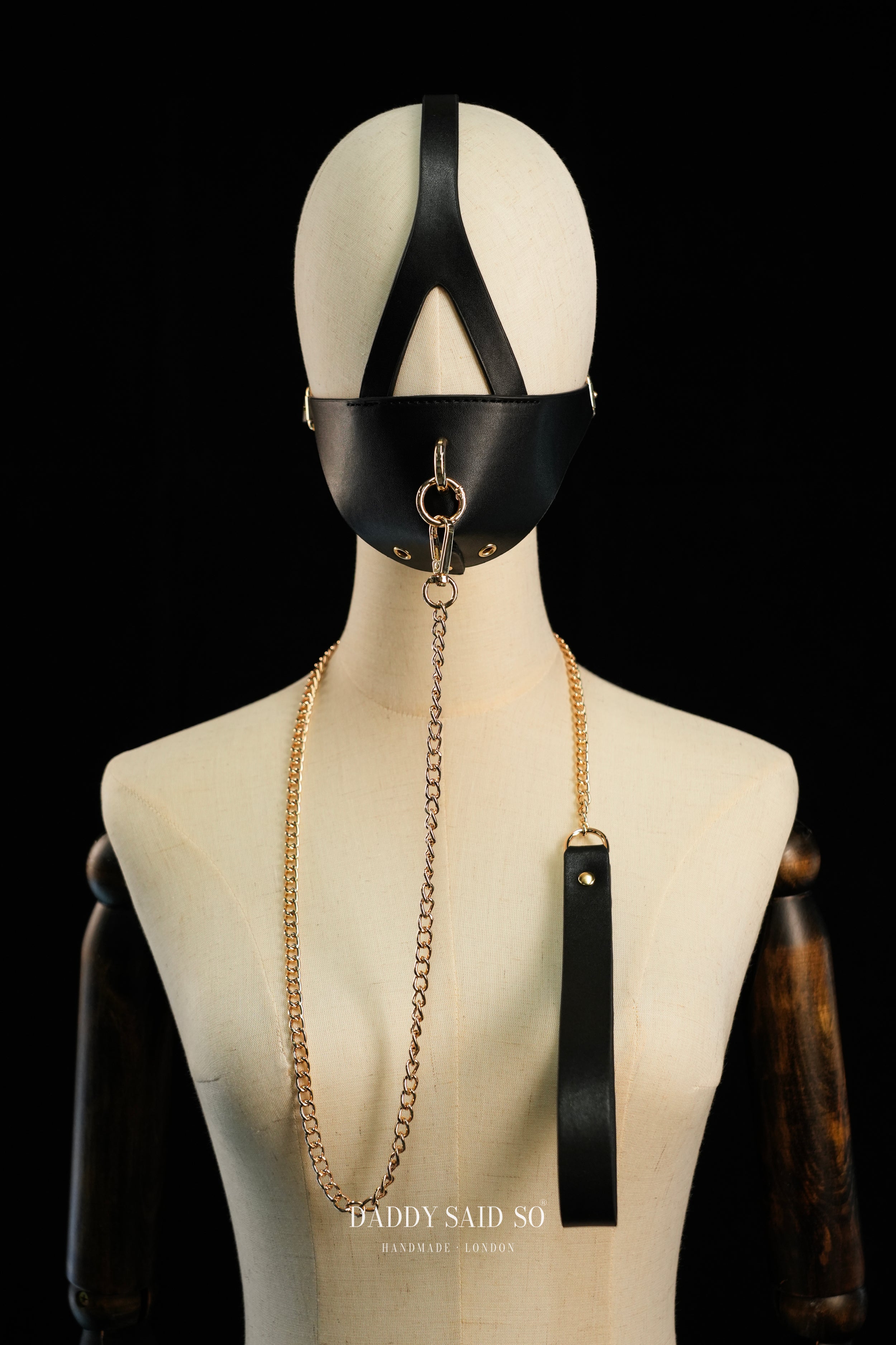 Black Leather Chain Muzzle