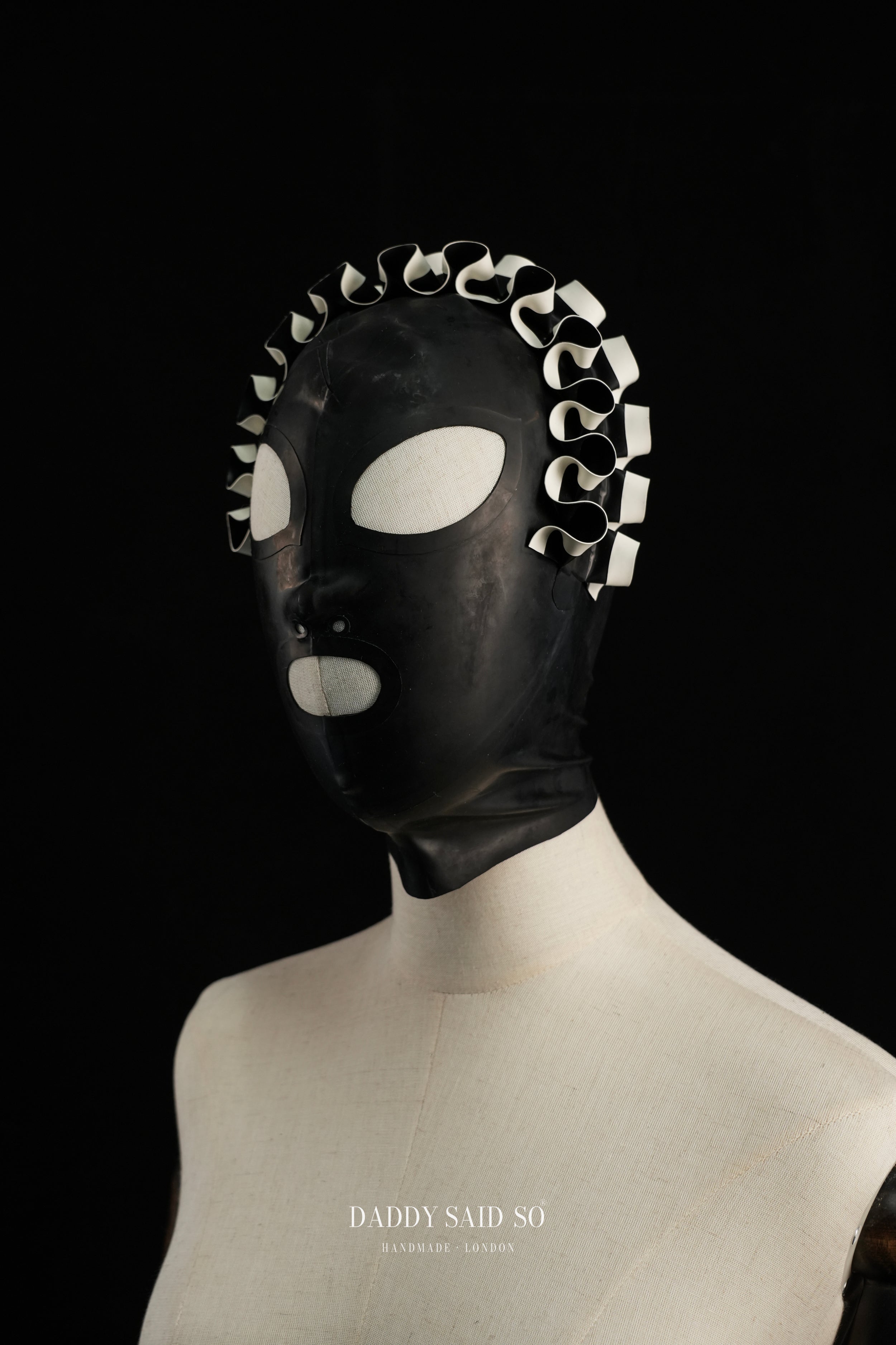 Rubber Ruffle Full Hood