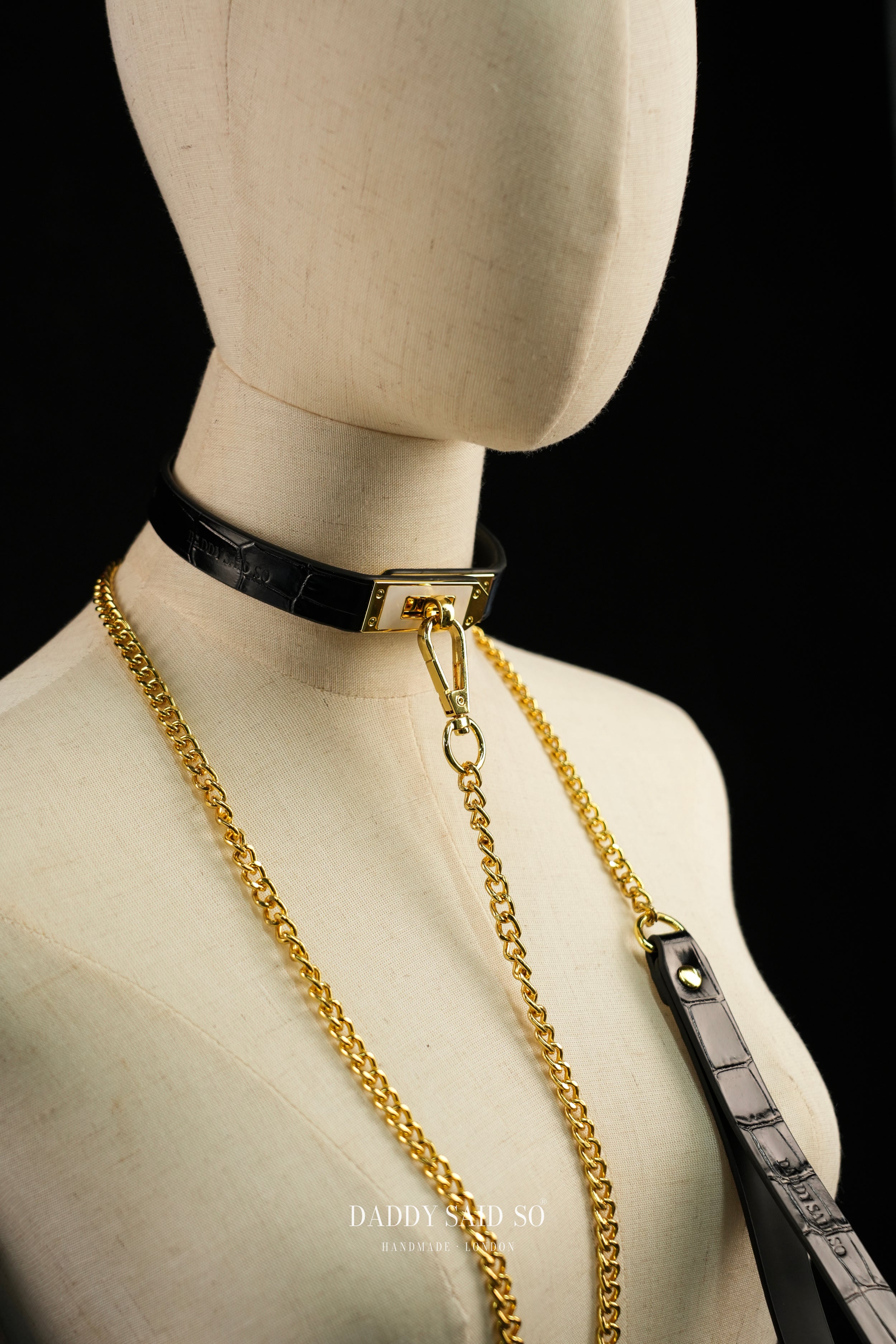 Nacre Croc Choker