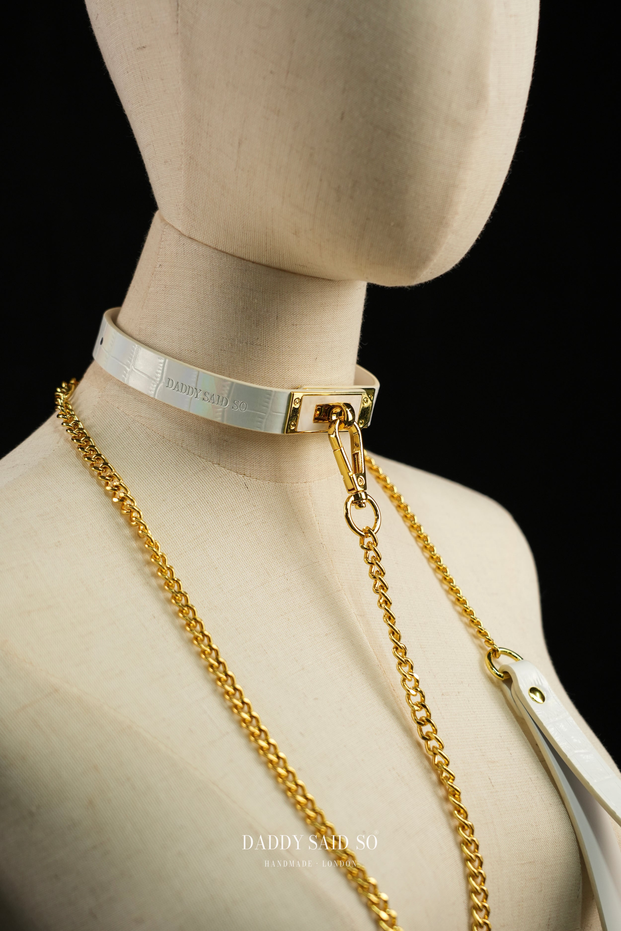 Nacre Croc Choker