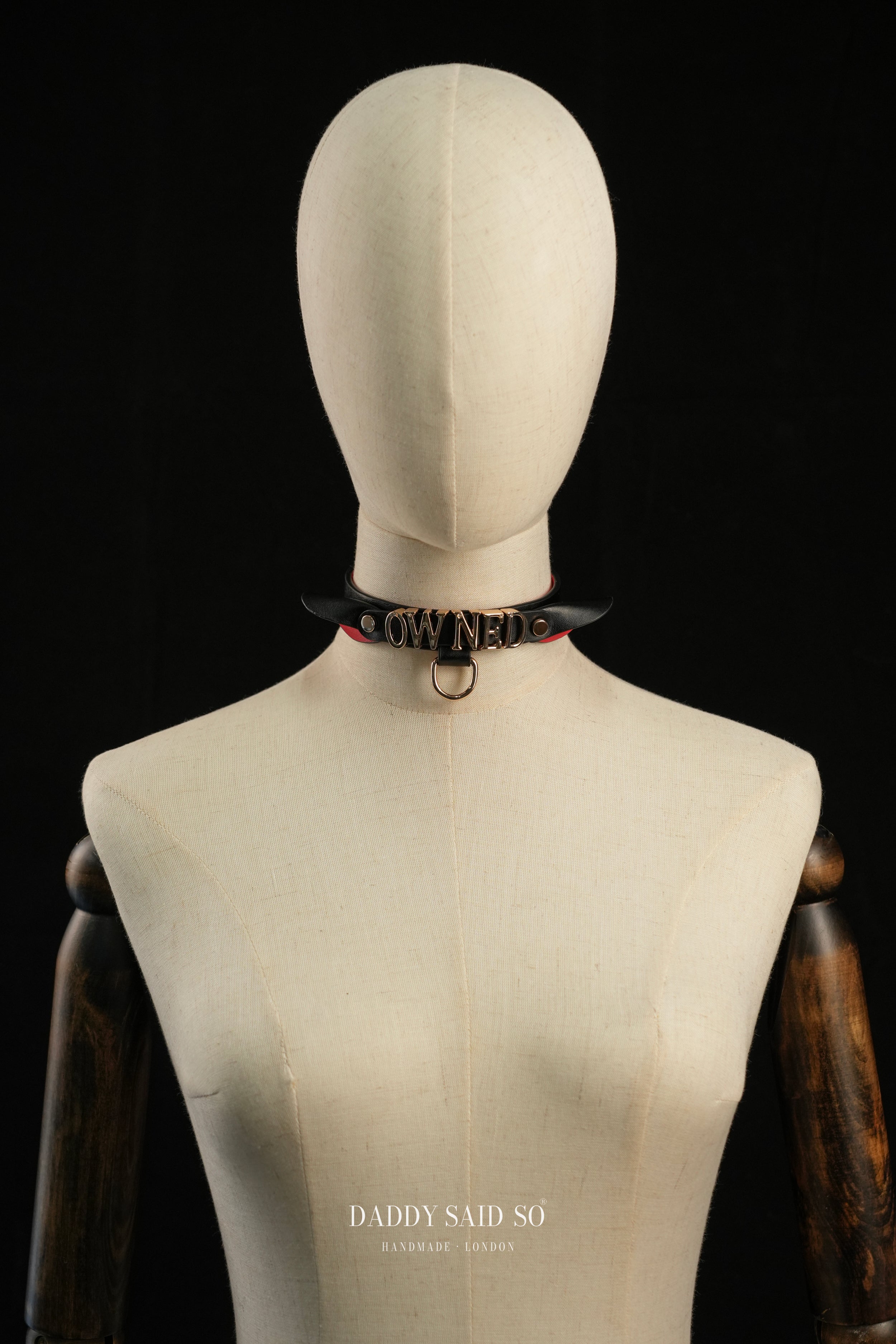 THE NAMESAKE COLLAR