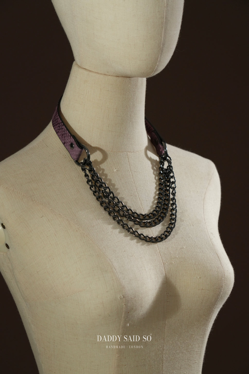 Elegant Chain Choker