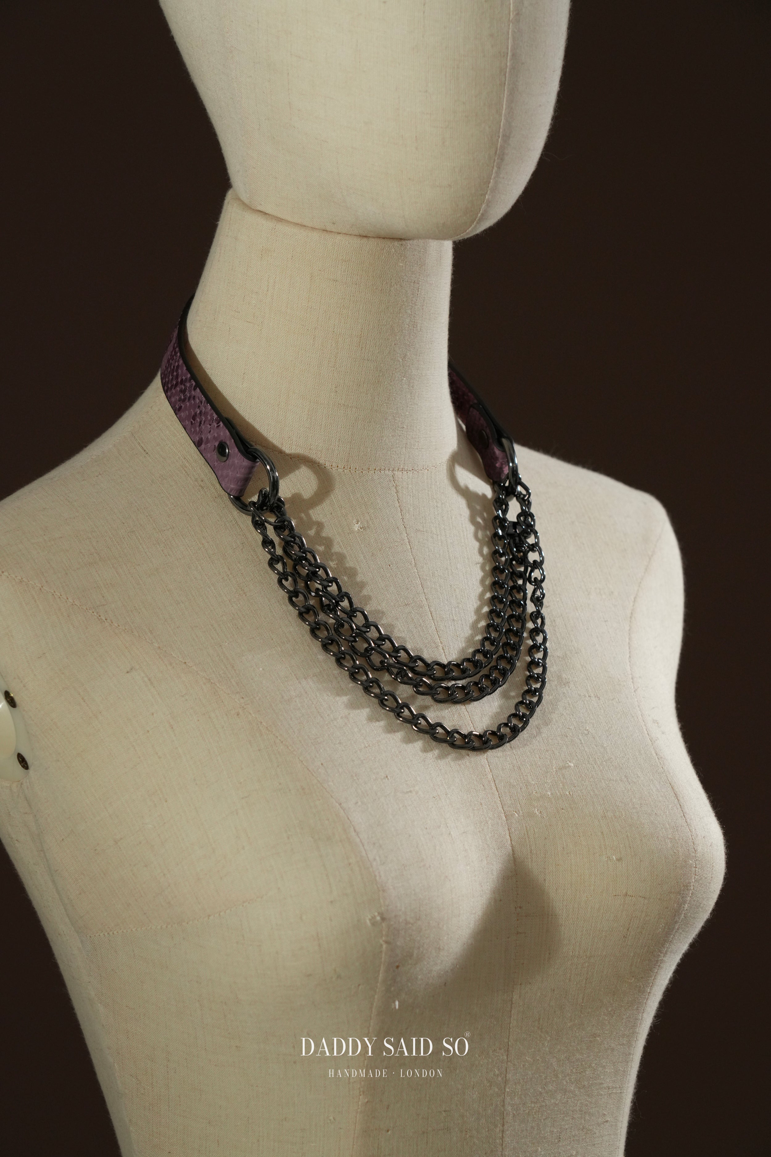 Elegant Chain Choker