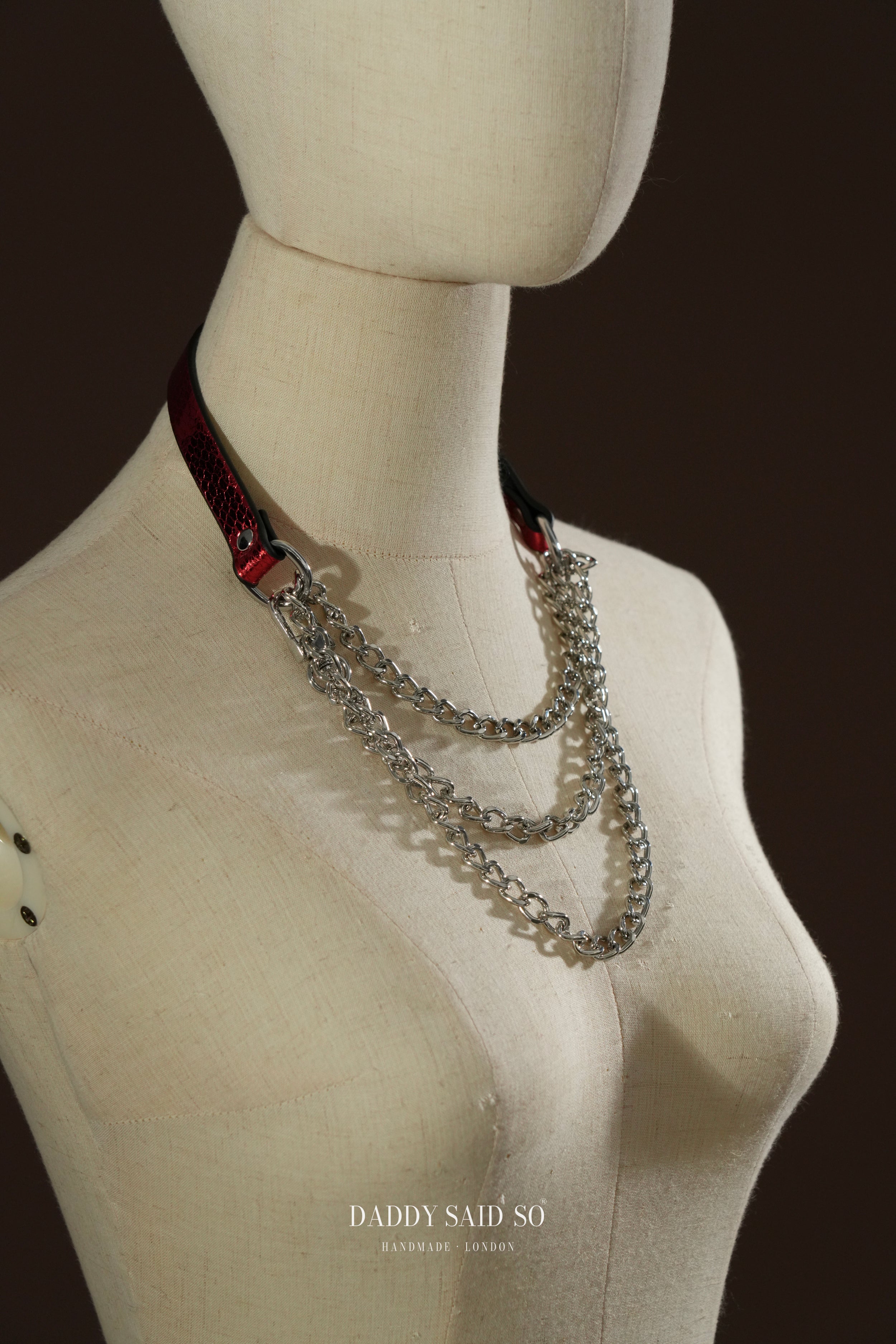 Elegant Chain Choker